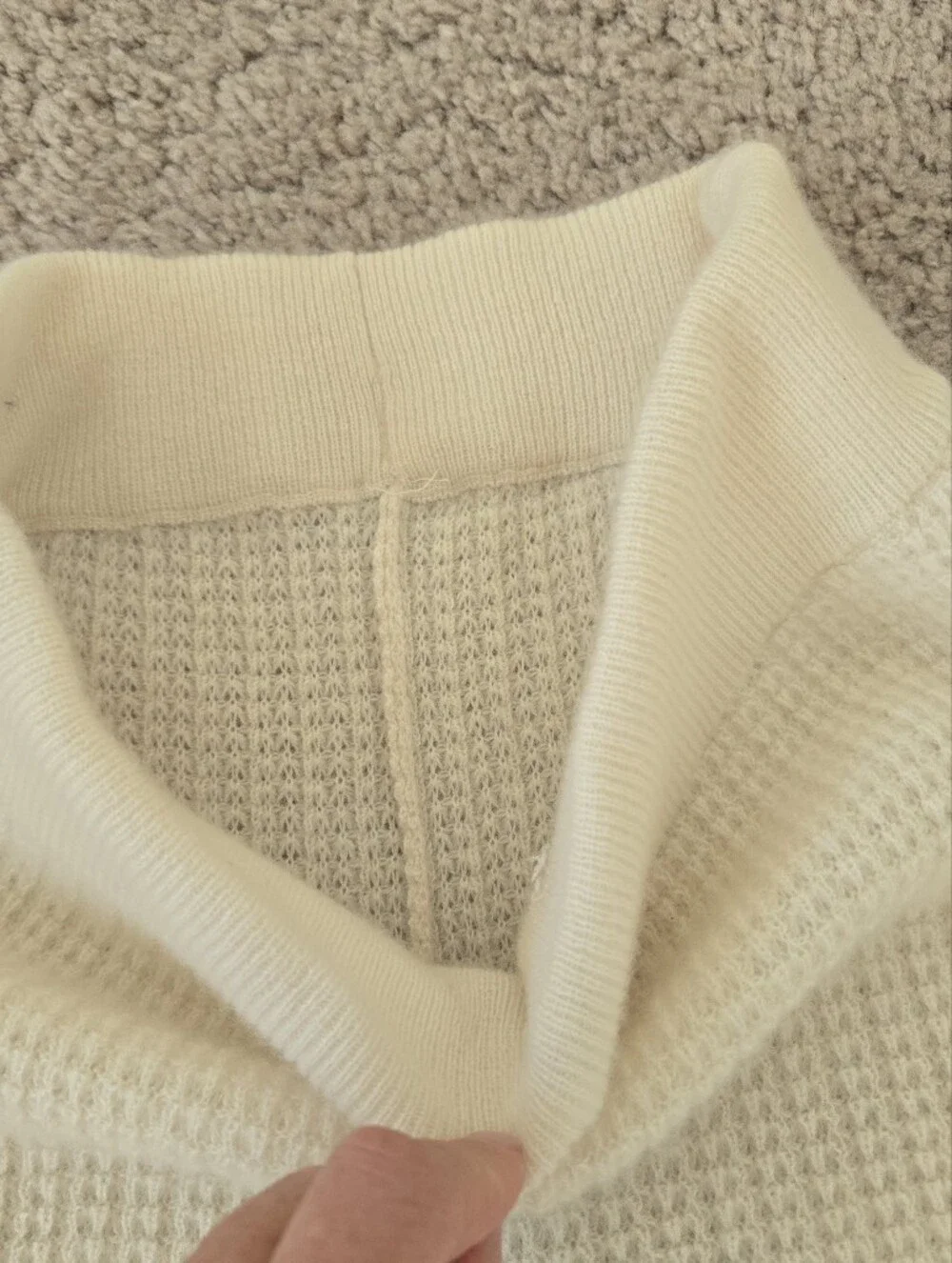ALO Yoga 100% Cashmere High-Waist Plush Waffle Pant Size Small Ivory Luxury Soft